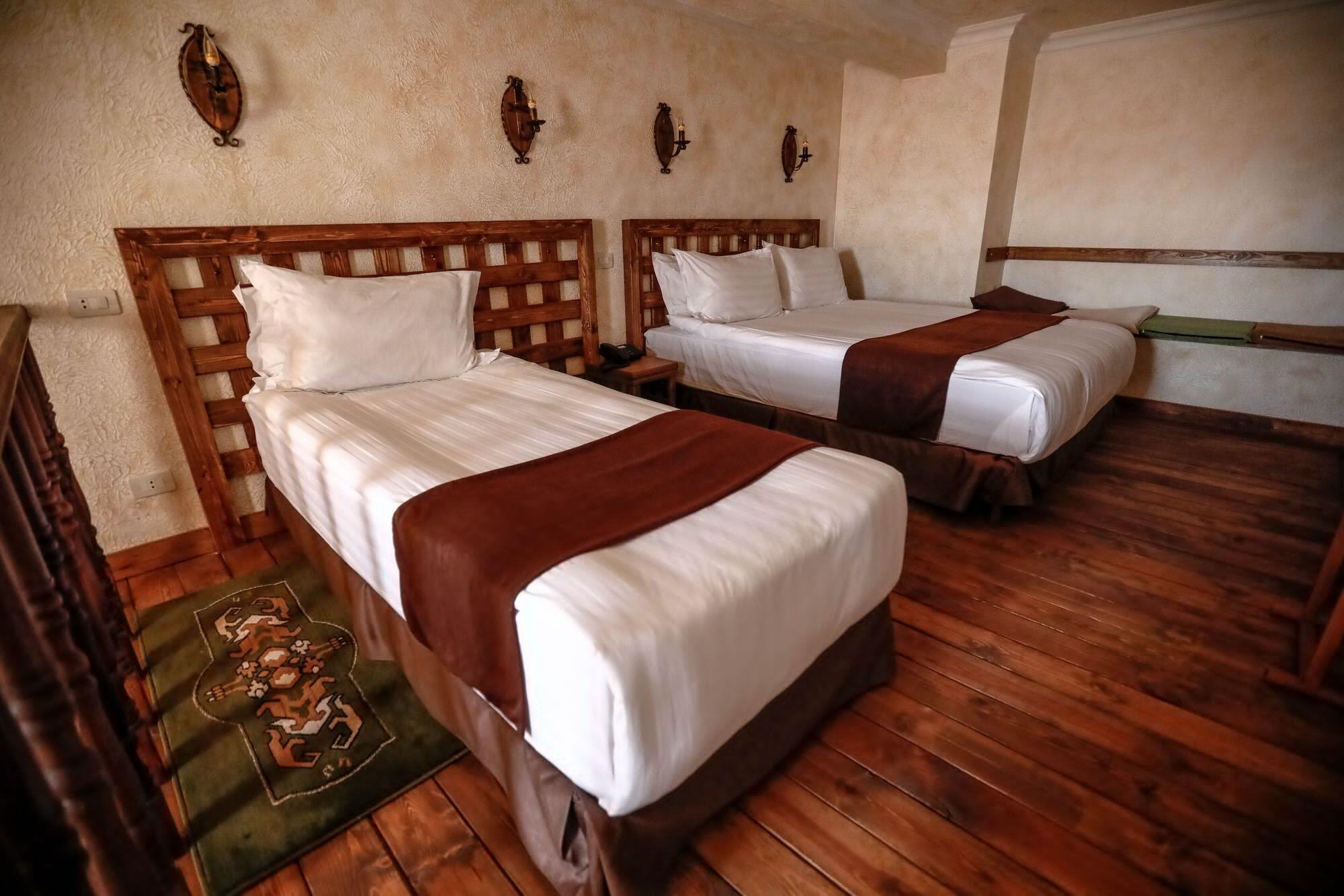 Caucasus Hotel Kasagh Εξωτερικό φωτογραφία A guest room at the resort